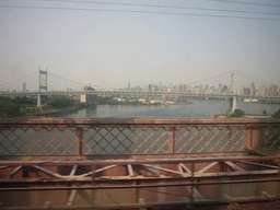 The skyline of Manhattan, from the train to Boston