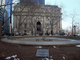 Fountain at Bowling Green park and the National Museum of the American Indian