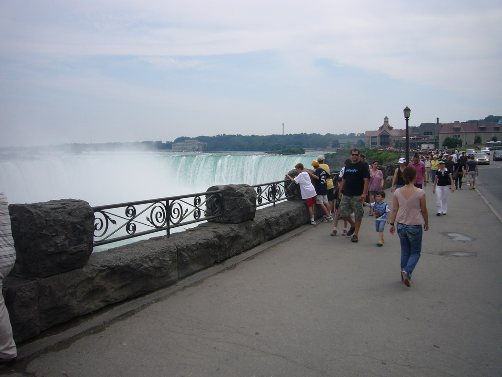 Miaomiao at the Horseshoe Falls