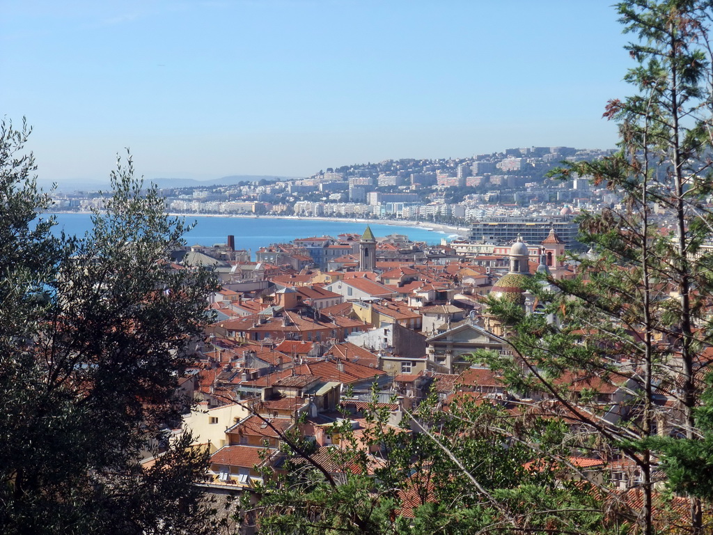 The Promenade des Anglais, the Mediterranean Sea and Vieux-Nice, with the Sainte-Réparate Cathedral and the Palais Rusca, viewed from the Parc du Château