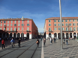 Miaomiao and statues at Place Masséna square, and the Avenue Jean-Médecin