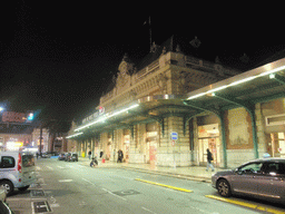 Front of the Gare de Nice Ville train station, by night