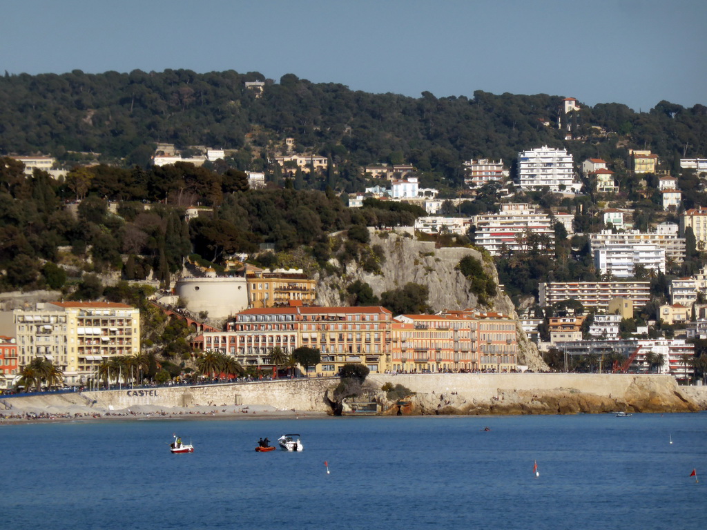 The Colline du Château hill and surroundings, viewed from the Promenade des Anglais