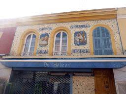 Facade of the Ds Délices café at the Cours Saleya street, at Vieux-Nice