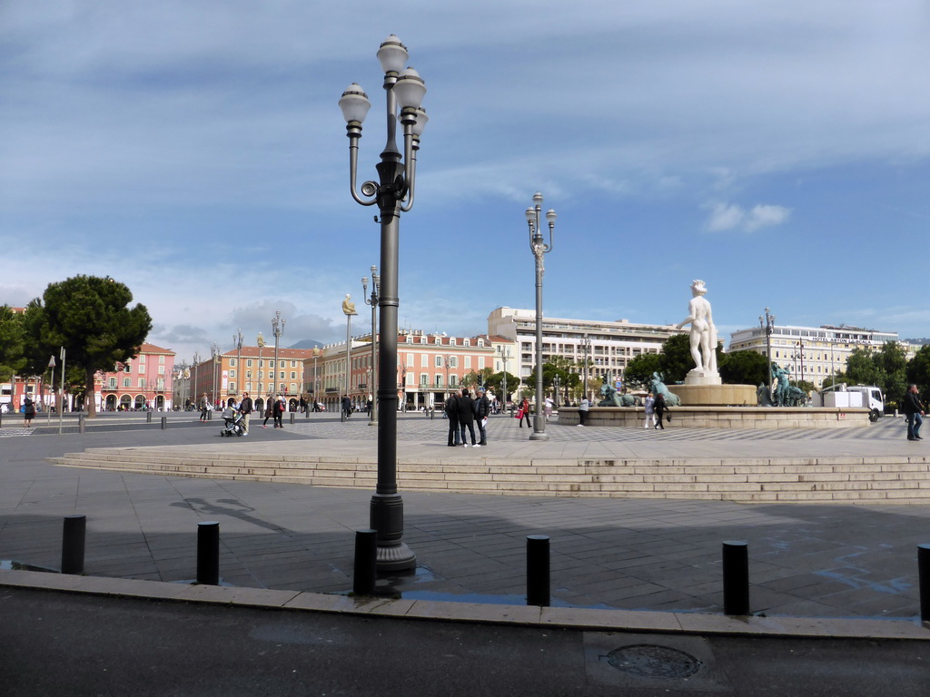 The Plassa Carlou Aubert square with the back side of the Fontaine du Soleil fountain