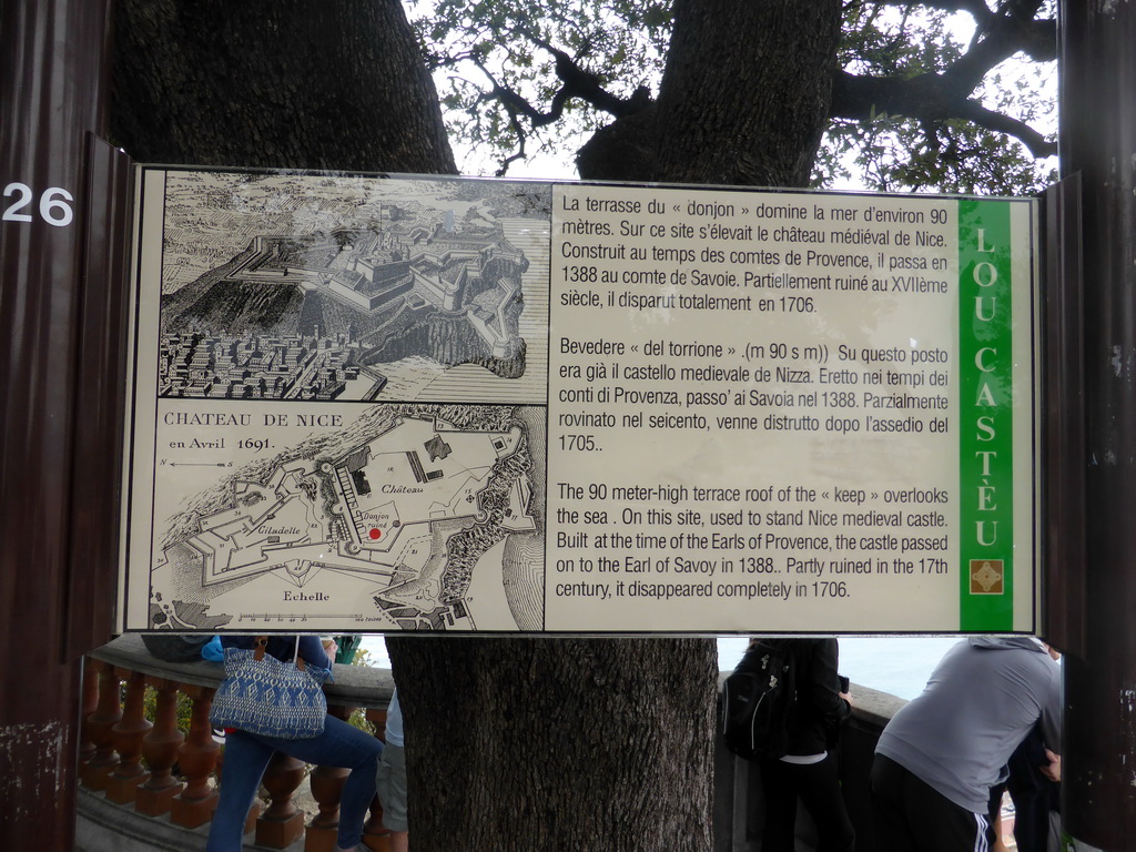 Information on the terrace roof at the Parc du Château