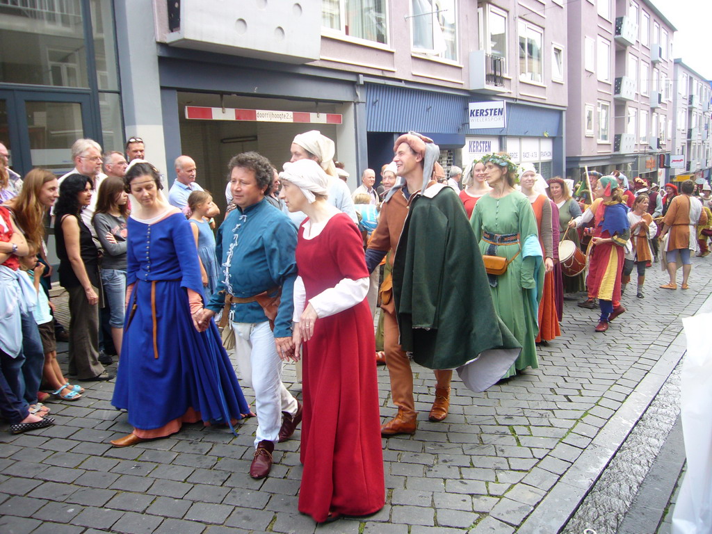 People in medieval clothes at the Houtstraat street, during the Gebroeders van Limburg Festival