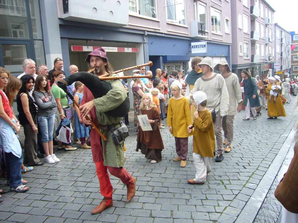 People in medieval clothes at the Houtstraat street, during the Gebroeders van Limburg Festival