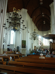 Nave, pulpit and apse at the Sint Stevenskerk church