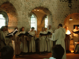 Choir singing in the Sint-Nicolaaskapel chapel at the Valkhof park, during the Gebroeders van Limburg Festival