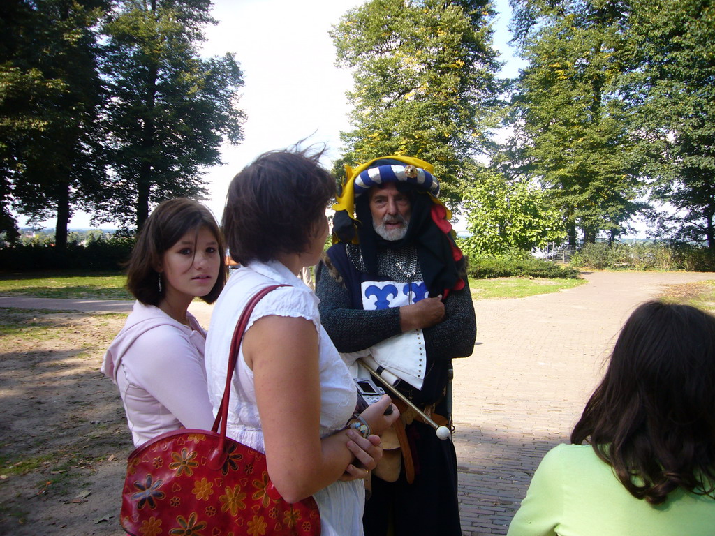 Person dressed as a knight at the Valkhof park, during the Gebroeders van Limburg Festival