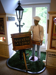 Statue of a baker with a bicycle at the Velorama museum