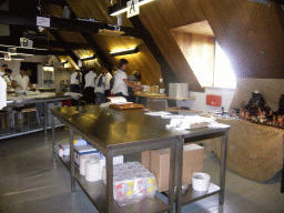 People doing a chocolate workshop at the Chocolate Bar at the upper floor of the Commanderie van Sint Jan building