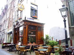 Front of the Café In De Blaauwe Hand at the Achter de Hoofdwacht street