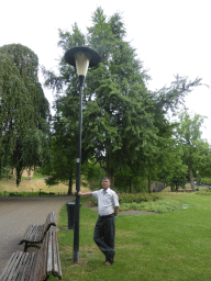 Miaomiao`s father in front of the Ginkgo Biloba tree at the Kronenburgerpark