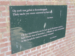 Quotes from Frank Boeijen and Frans Kellendonk on the bridge over the pool at the Kronenburgerpark