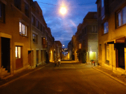 Miaomiao and her mother at the Grotestraat street, by night