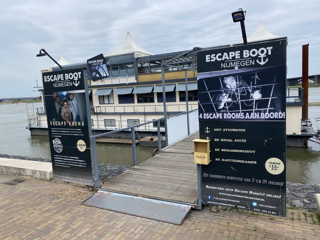 Front of the Escape Boot Nijmegen boat on the Waal river, viewed from the Waalkade street