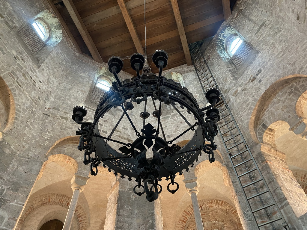 Chandeleer at the Sint-Nicolaaskapel chapel at the Valkhof park