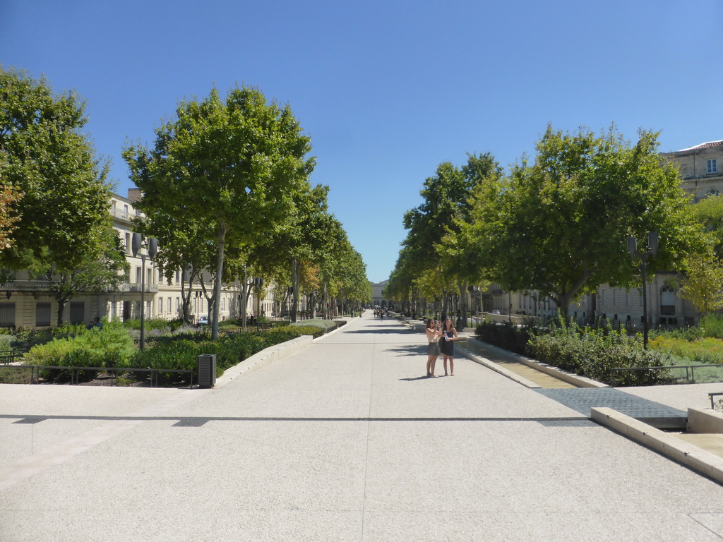 The Avenue Feuchères and the Nîmes railway station, viewed from the Esplanade Charles-de-Gaulle square