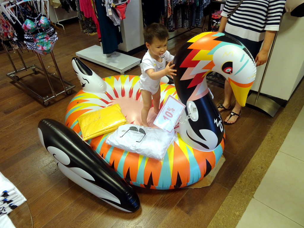 Max with an inflatable Swan at the Bali Collection shopping mall