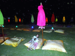 Miaomiao and Max at the beach of the Ayodya Resort Bali, by night