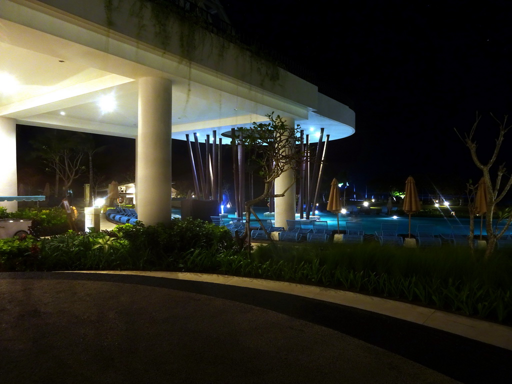 The swimming pool of the Inaya Putri Bali hotel, by night