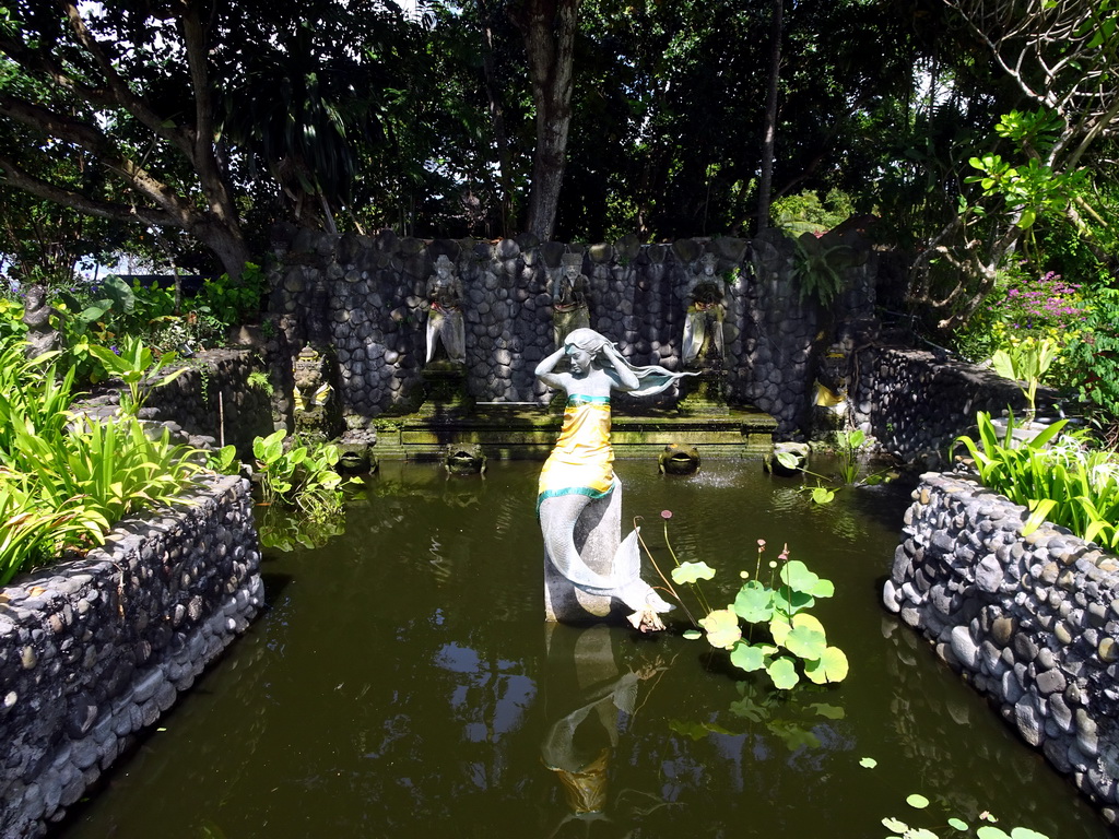 Fountain at the grassland of the Inaya Putri Bali hotel