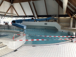 oosterhout_1_043 - 154 kb - 1024x768 - The swimming pool at the Roompot De Katjeskelder holiday park The swimming pool at the Roompot De Katjeskelder holiday park