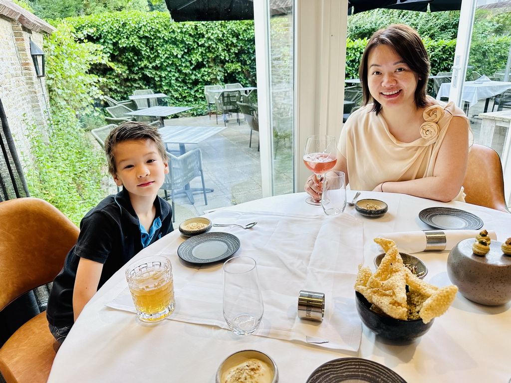 Miaomiao and Max having dinner at the Restaurant Zout & Citroen