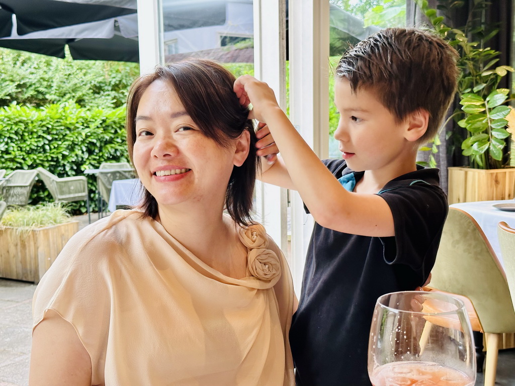 Miaomiao and Max having dinner at the Restaurant Zout & Citroen