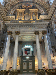 Nave and organ of the Oudenbosch Basilica