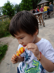 Max with an ice cream at the Basecamp area at ZooParc Overloon