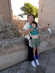 Miaomiao and Max at the bridge at the northwest side of the Castell de Bellver castle