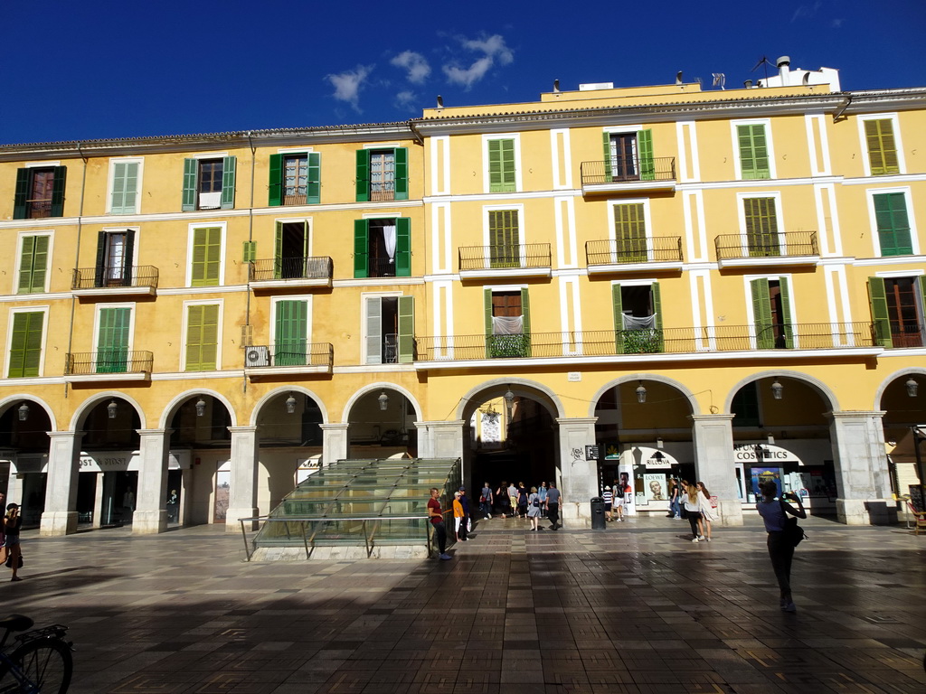 Northeast side of the Plaça Major square