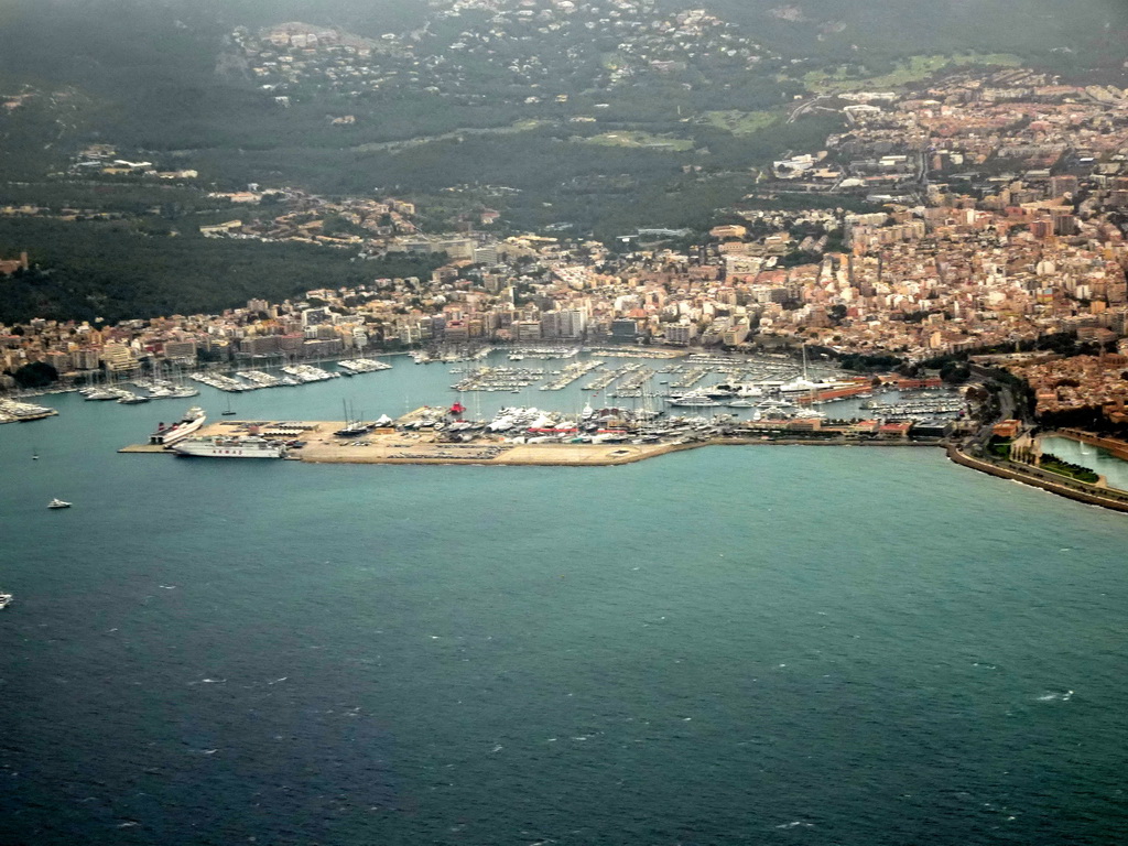 The Puerto de Palma harbour, viewed from the airplane to Rotterdam