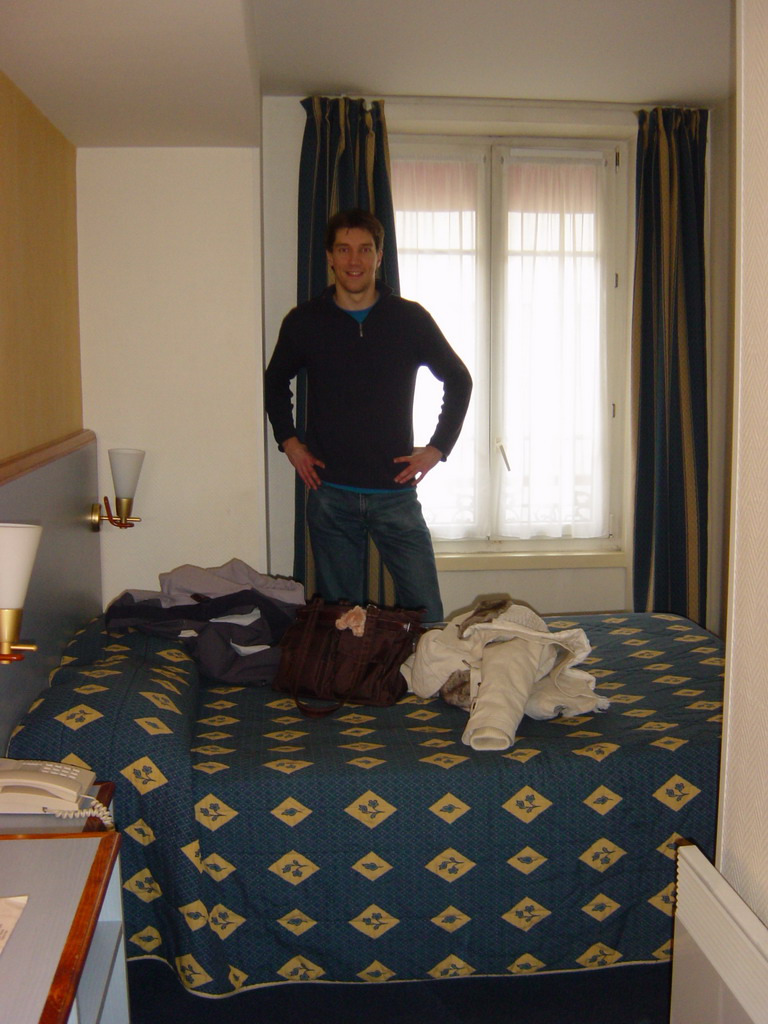 Tim in our room in the Hotel Comfort Place du Tertre
