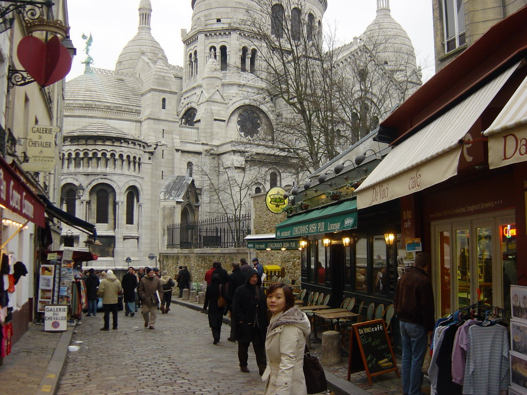 Miaomiao and the Basilique du Sacré-Coeur church