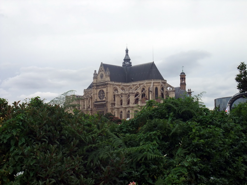 The Église Saint-Eustache church, viewed from the Jardin des Halles gardens