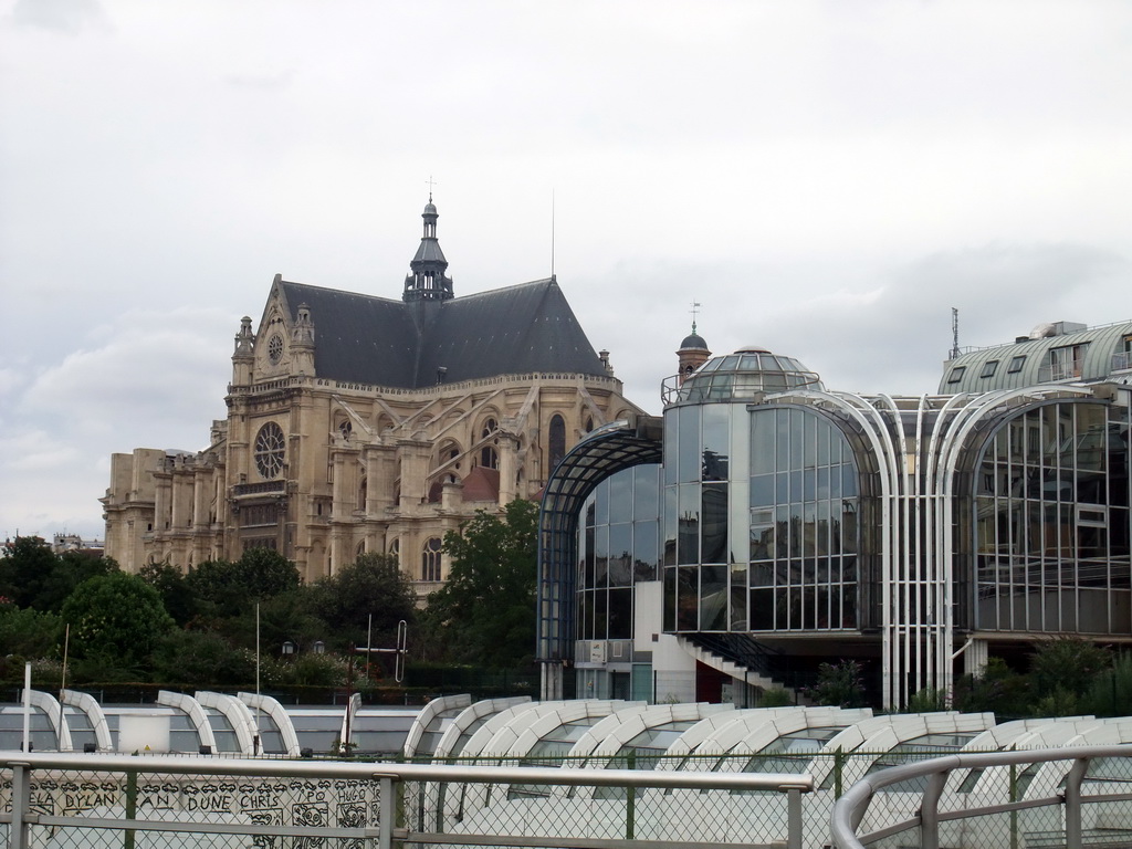 The Forum des Halles shopping mall and the Église Saint-Eustache church