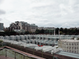 The Forum des Halles shopping mall, the Jardin des Halles gardens and the Église Saint-Eustache church