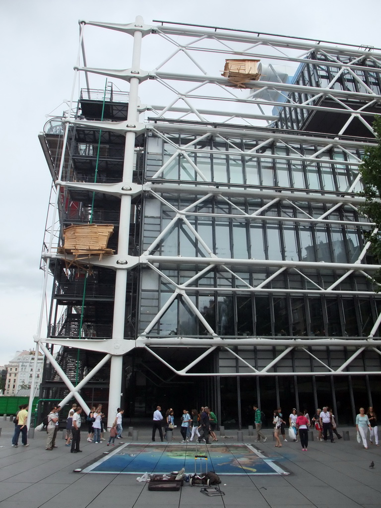 The right side of the Centre Georges Pompidou