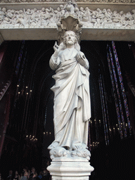 Statue at the entrance to the Upper Chapel of the Sainte-Chapelle chapel