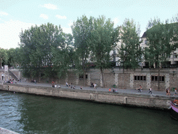 The Port of Montebello street, viewed from the gardens of the Cathedral Notre Dame de Paris