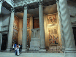 Sculpture and paintings of Sainte Geneviève in the Panthéon