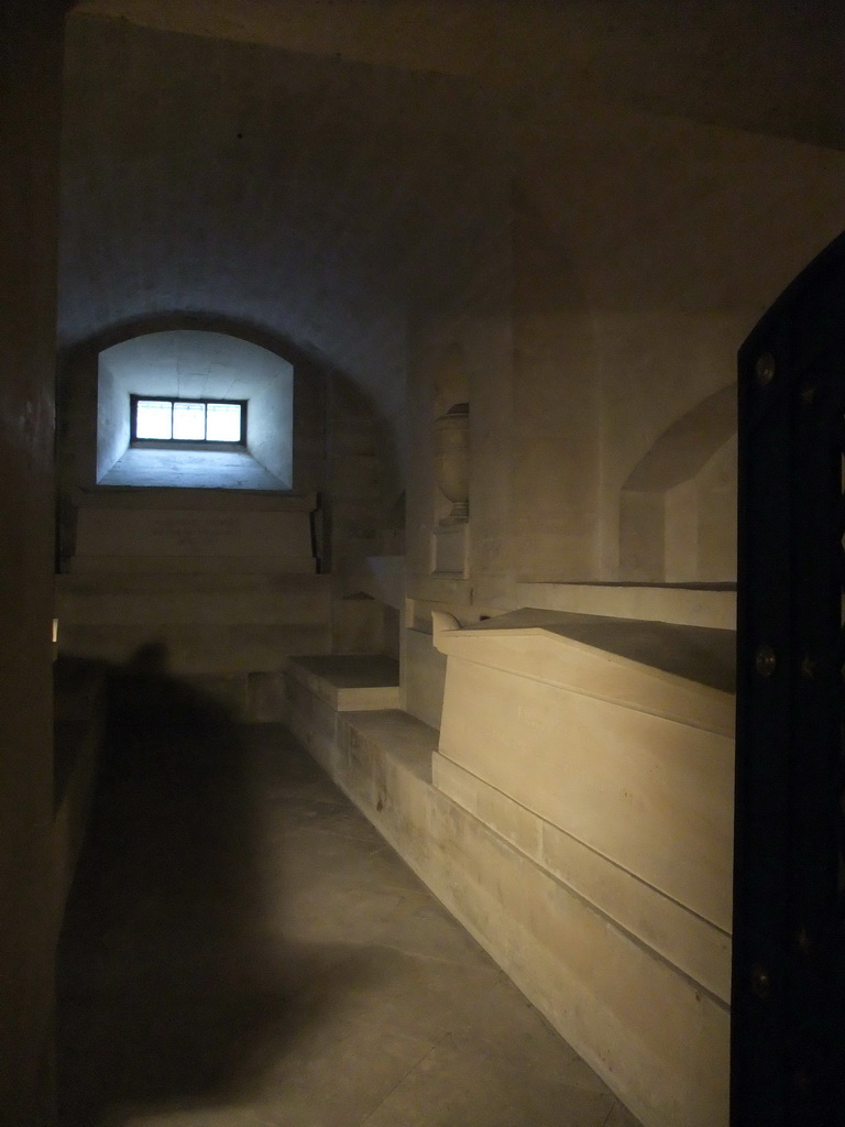 Tomb of Émile Zola in the crypt of the Panthéon