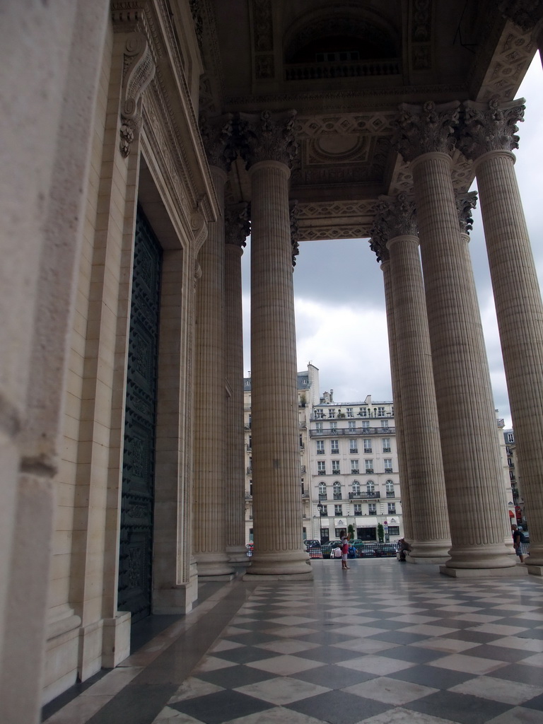 Arcade at the front of the Panthéon