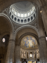 Nave, apse and altar of the Basilique du Sacré-Coeur church