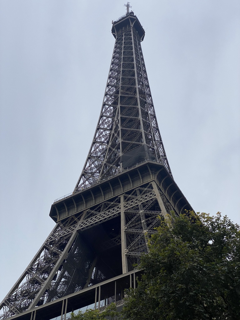 The northeast side of the Eiffel Tower, viewed from the Jardin de la Tour Eiffel garden