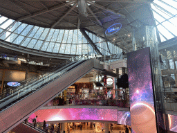 paris_3_225 - 386 kb - 1024x768 - Interior of the Third Floor of the Westfield Les 4 Temps shopping mall Interior of the Third Floor of the Westfield Les 4 Temps shopping mall
